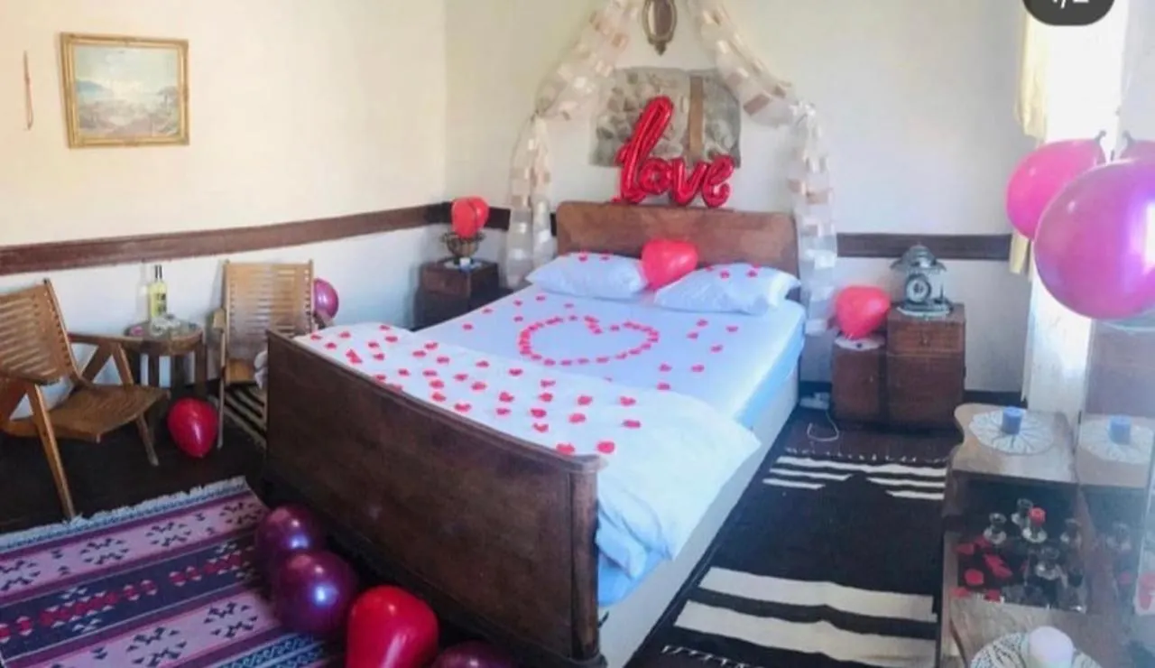 Pergamon Pension Bergama 0*,